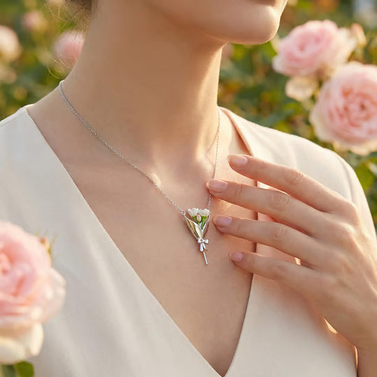 💕 New Arrival 💕Flower Bouquet Necklace
