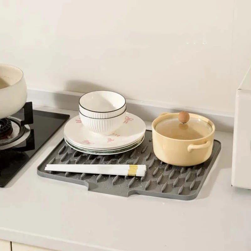 💥Protection de plan de travail en silicone anti-éclaboussures – Résistante à la chaleur &  Tapis antidérapant pour un séchage sans gouttes💥
