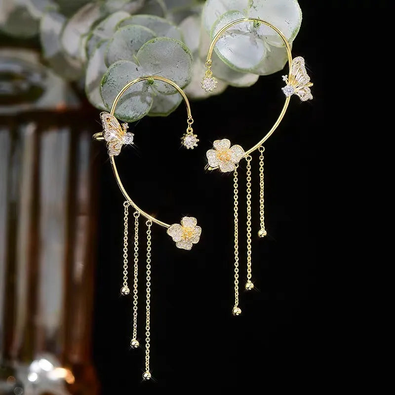 💕50% discount💕Simple ear clips with butterfly and flower motifs & tassels – elegant & comfortable, no piercing required 🌸🦋