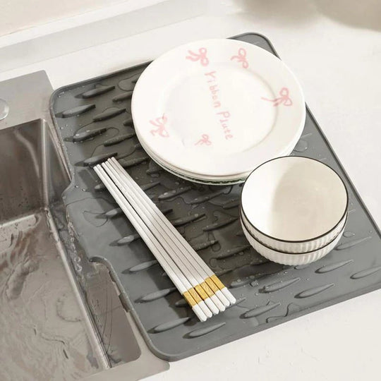 💥Protection de plan de travail en silicone anti-éclaboussures – Résistante à la chaleur &  Tapis antidérapant pour un séchage sans gouttes💥