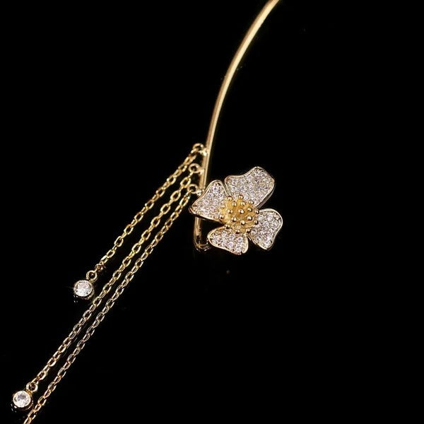 💕50% discount💕Simple ear clips with butterfly and flower motifs & tassels – elegant & comfortable, no piercing required 🌸🦋