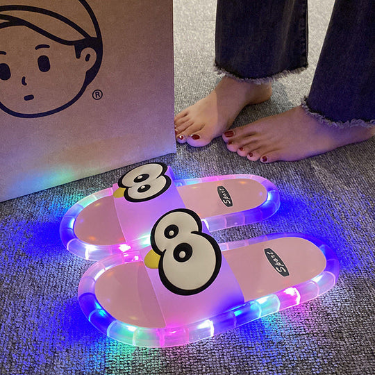 ⏳Limited Time 50% OFF⏰Cute slippers with cartoon motifs that glow