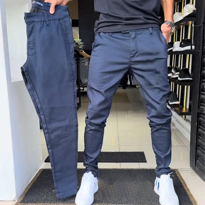 Pantalon de couleur unie décontractée pour hommes à ajustement mince