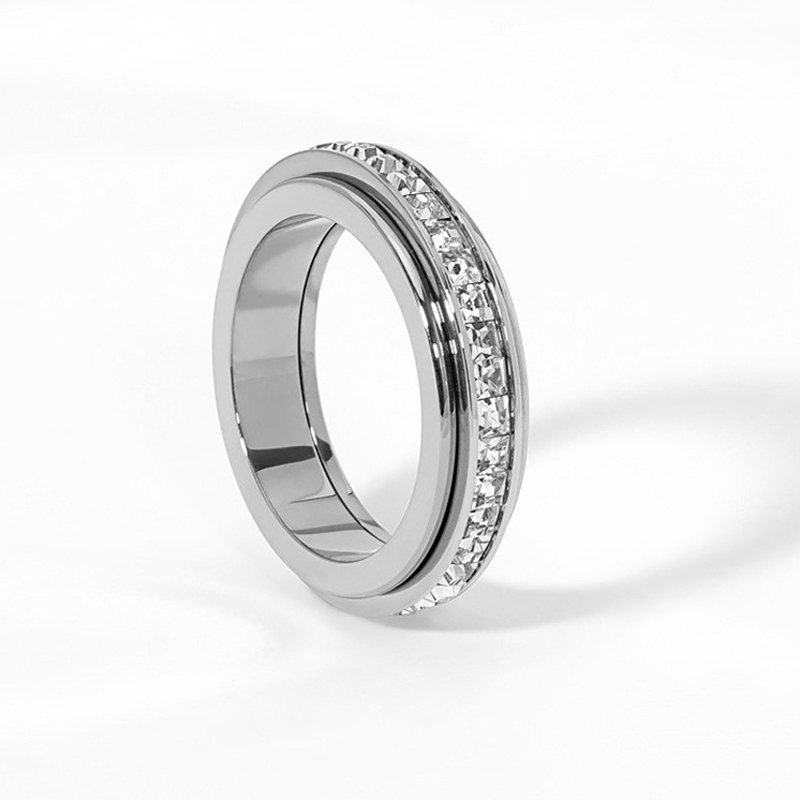 Titanium Steel Rotatable Spinner Ring with Zirconia